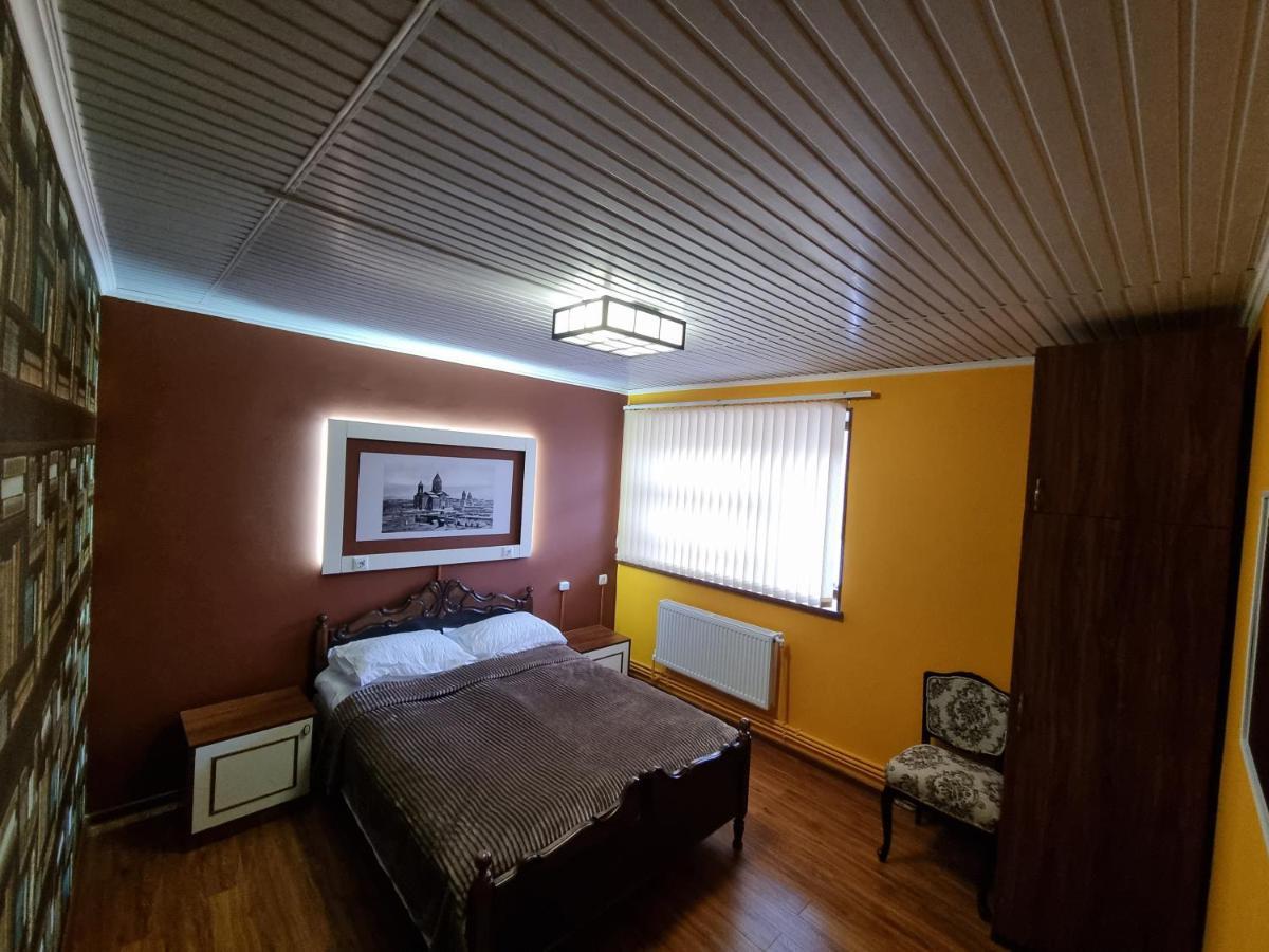 Hrachy Mot Pansiyon Gümrü Dış mekan fotoğraf